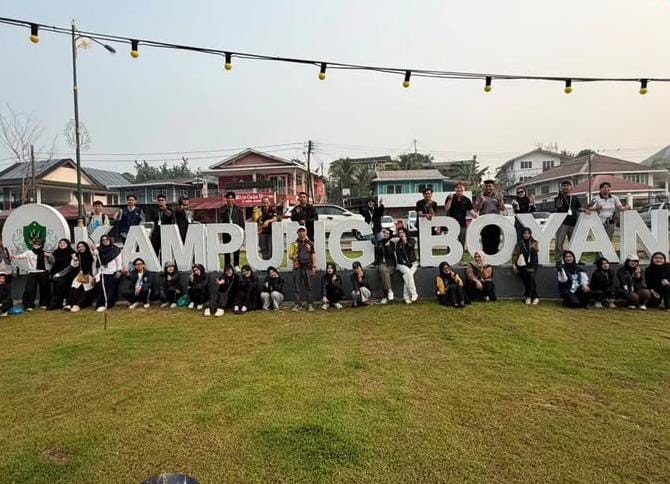 Mahasiswa Prodi Mazawa FEBI UIN Raden Mas Said Surakarta Ikuti Community Service di Kampung Boyan, Sarawak Malaysia